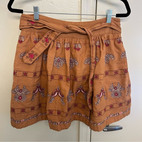 Anthropologie Meghan Embroidered Mini Skirt Size 10 Boho Cotton Festival Chic - Picture 3 of 9